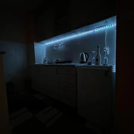 B&s דירה אפטין